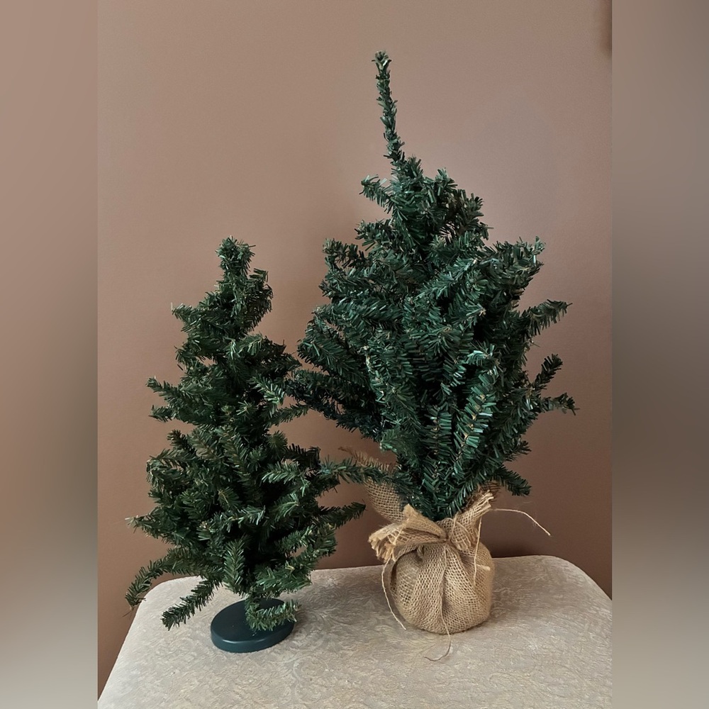 Set of 2 Artificial Trees, 16” & 22”, Bendable Branches